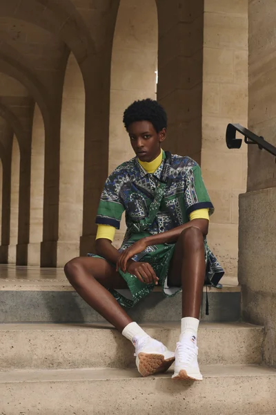 Look 25